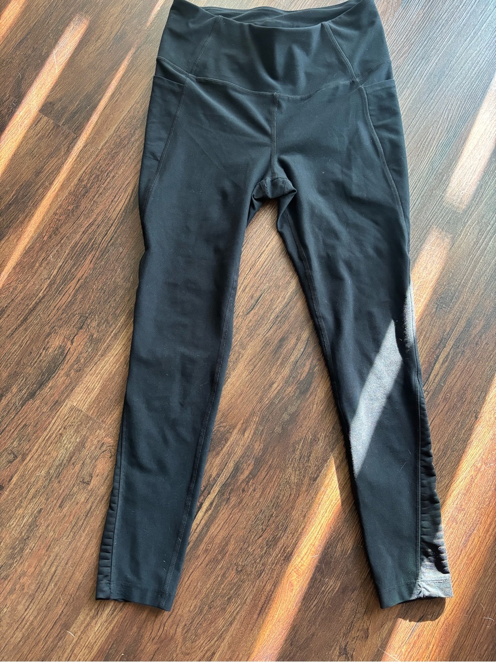 Mondetta women Black High-Waist Active Leggings medium size